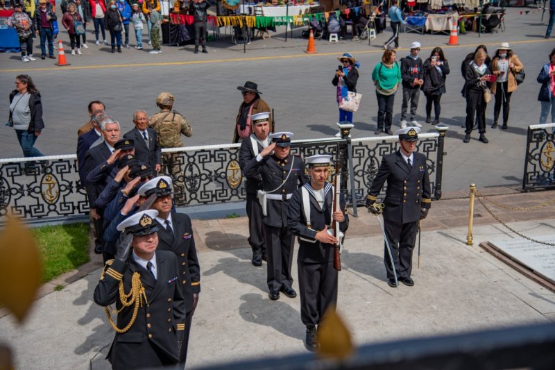 Ceremonia Cambio de Guardia Monumento a los Héroes de Iquique 5 oct 22